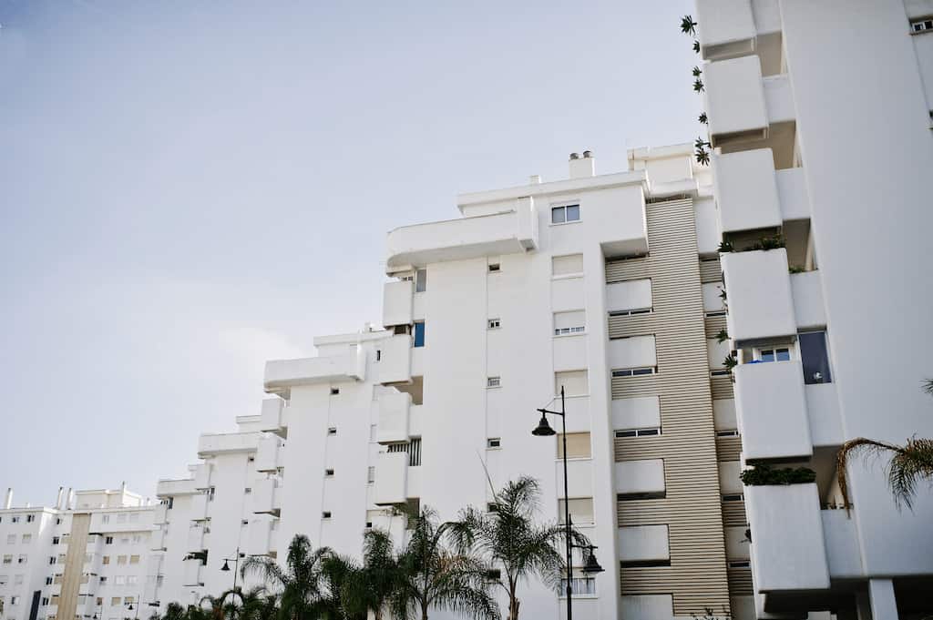 es obligatorio tener seguro en una comunidad de vecinos