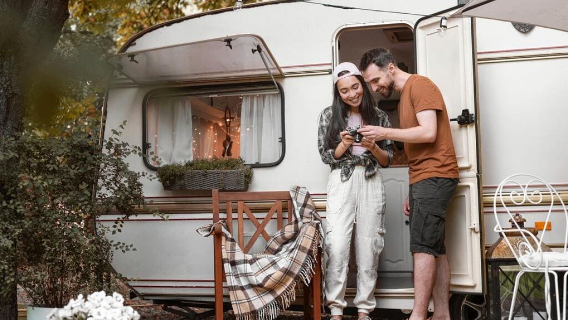 se puede vivir en una autocaravana legalmente 